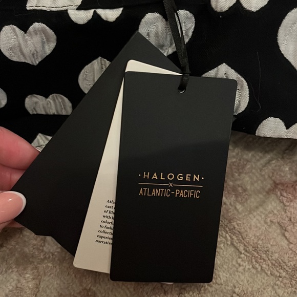 *Cant find since we moved 😭* Atlantic pacific halogen heart jacquard topper - Picture 5 of 8